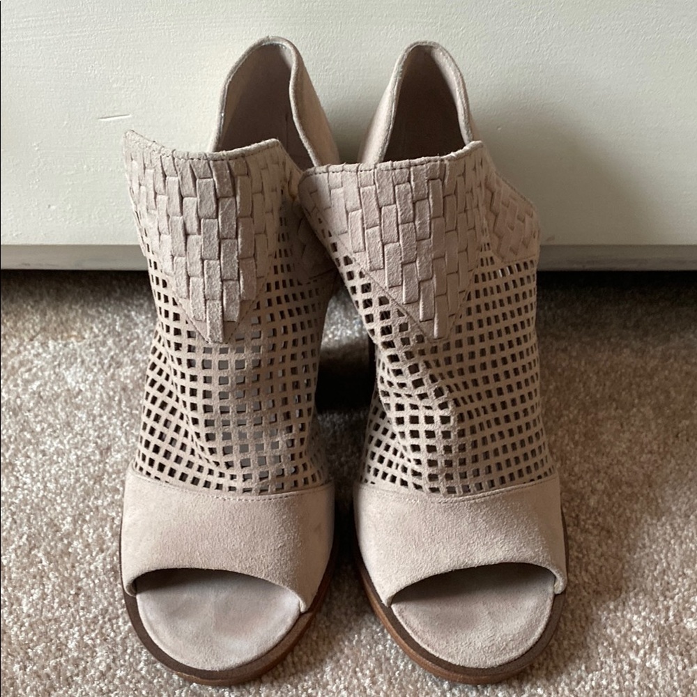 Vince Camuto Fritzy Bootie